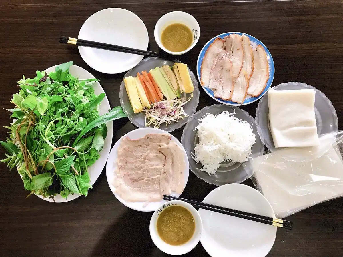 Bánh Tráng cuốn Thịt Heo