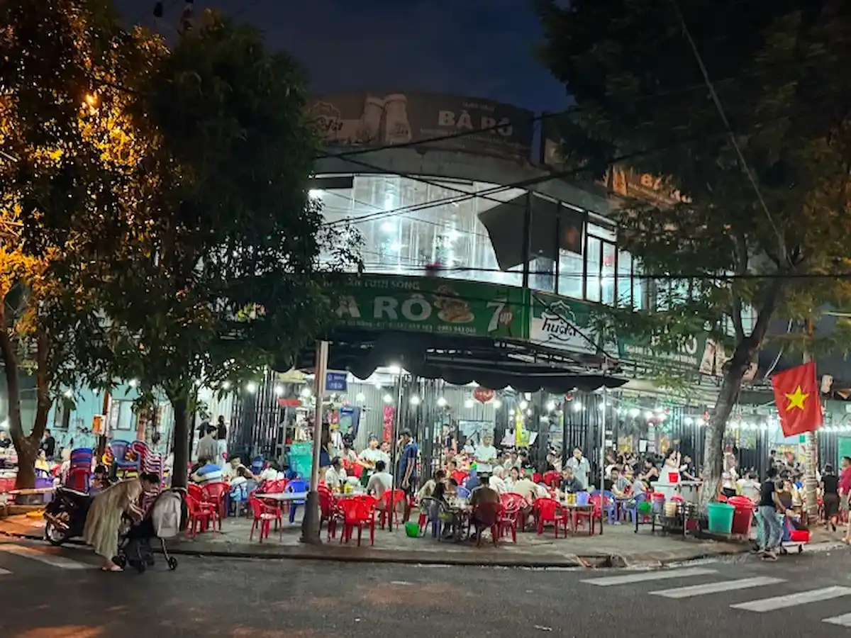 Top 12 quán hải sản tại Đà Nẵng – Thưởng thức vị biển vả tươi ngon nhất! Bà Rô Seafood – Quán Hải Sản Bình Dân Chất Lượng Cao